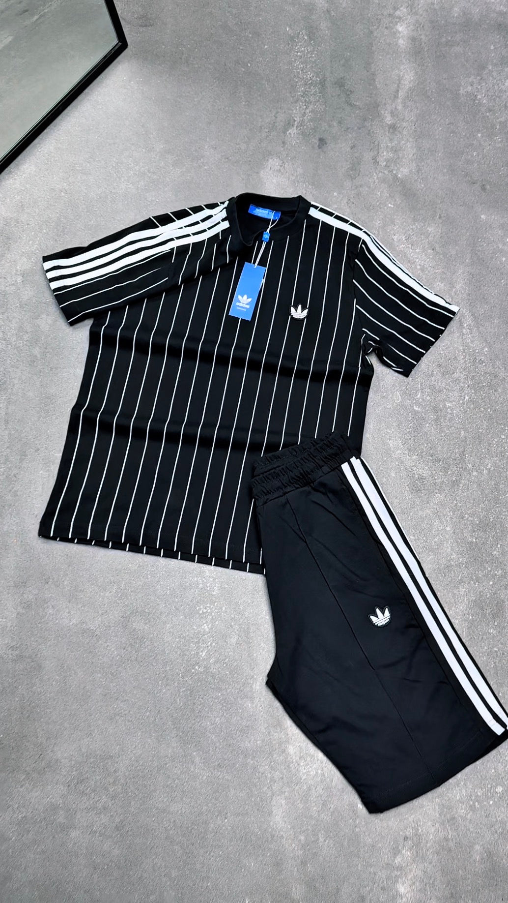 Adidas Çizgili Şort Takımı