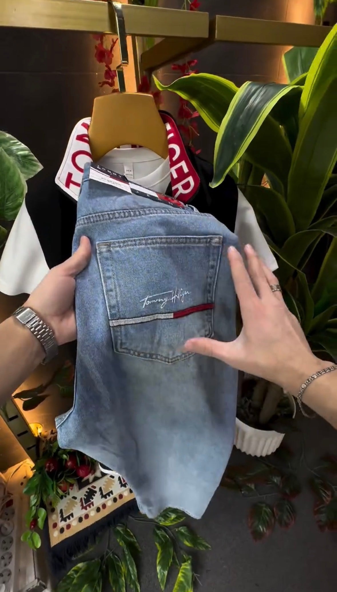 TOMMY HİLFİGER KOT PANTOLON