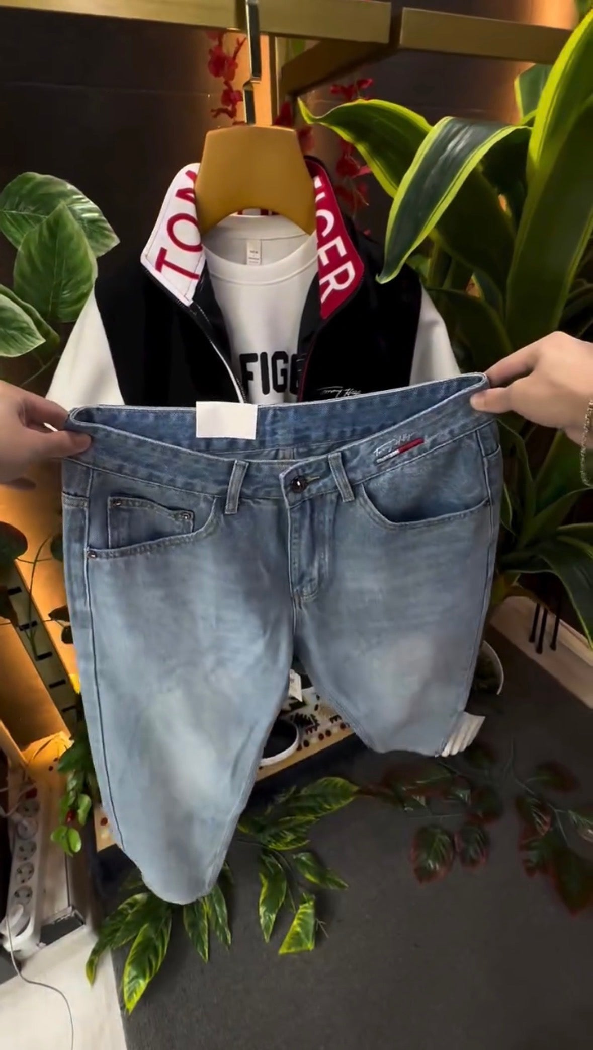TOMMY HİLFİGER KOT PANTOLON