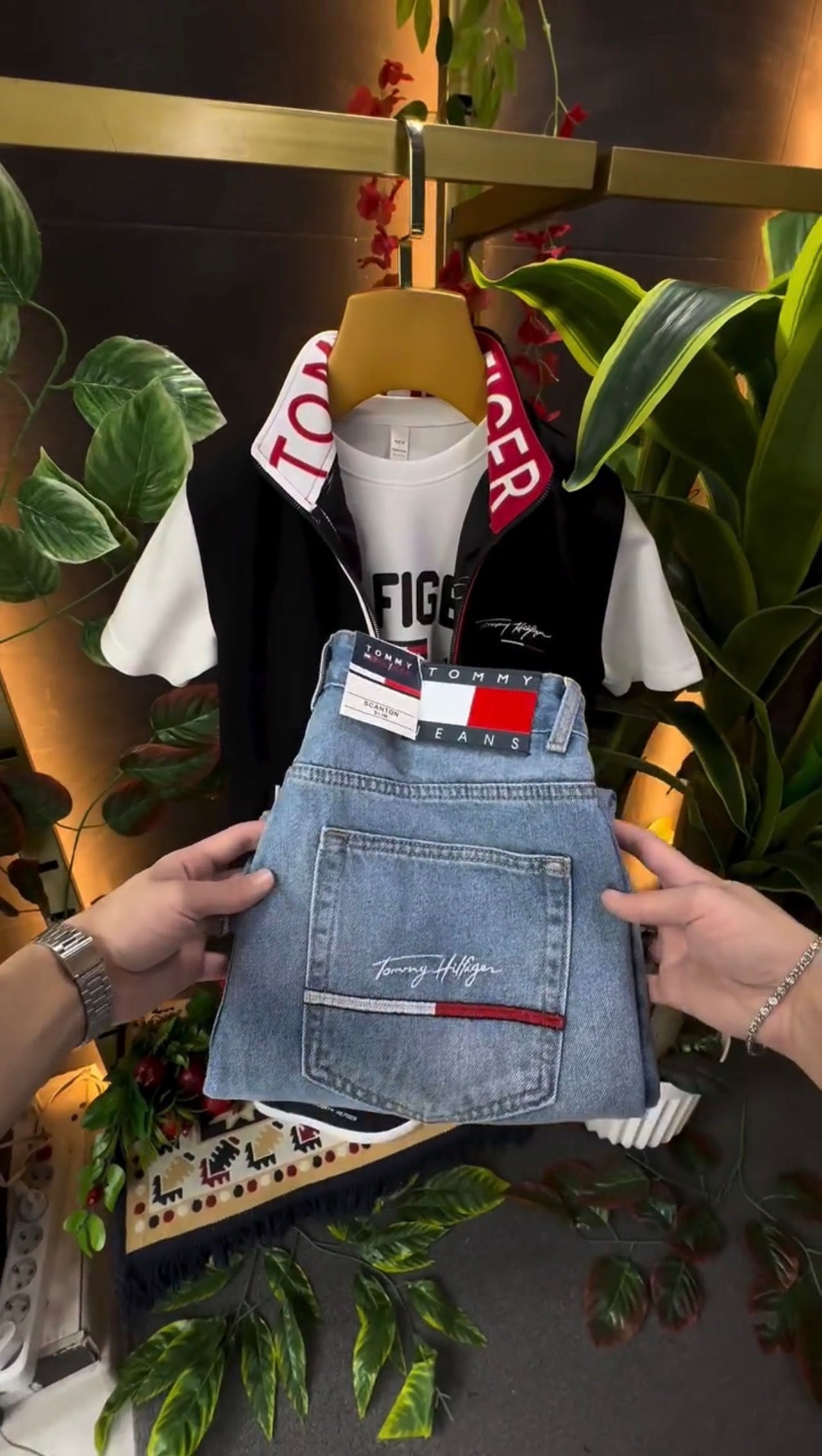 TOMMY HİLFİGER KOT PANTOLON